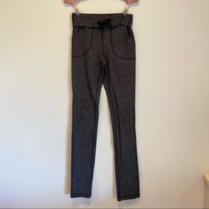 Gray Lululemon size 4 roll over legging
